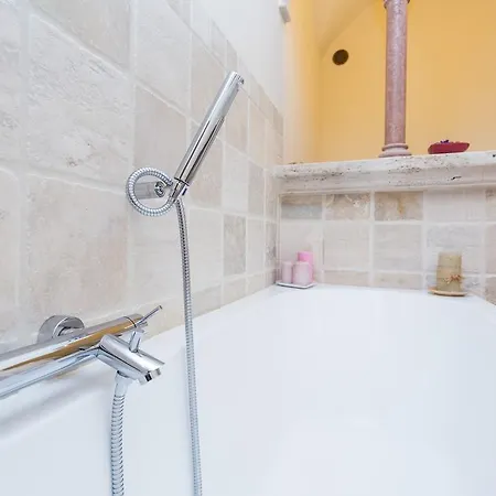 Casa Vannucci * ペルージャ